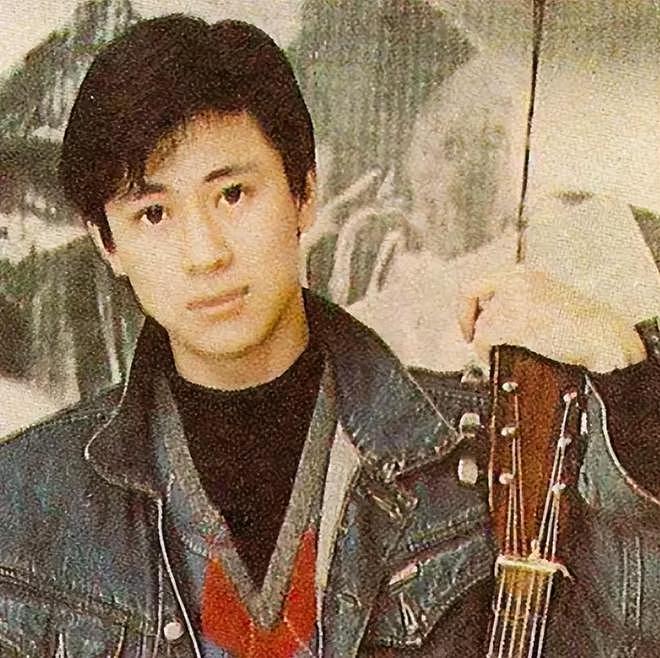 连登14次春晚竟欠债2800万！解晓东豪宅被拍卖，网传落魄住养老院？（组图） - 5