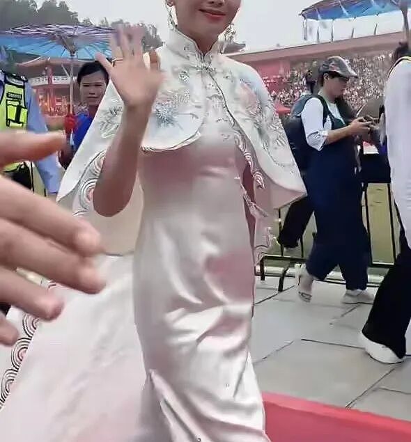 妈祖“附体”刘涛?当年选角内幕太诡异:她一上场神像都认了!(组图) - 4