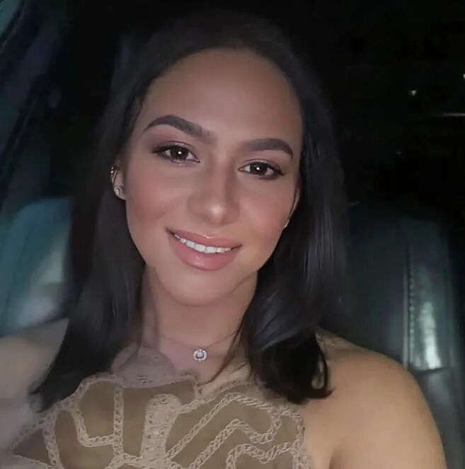 凌晨1点，国会议员偷偷给女助手发聊骚短信... 一年半后，女孩自焚死了...（组图） - 13
