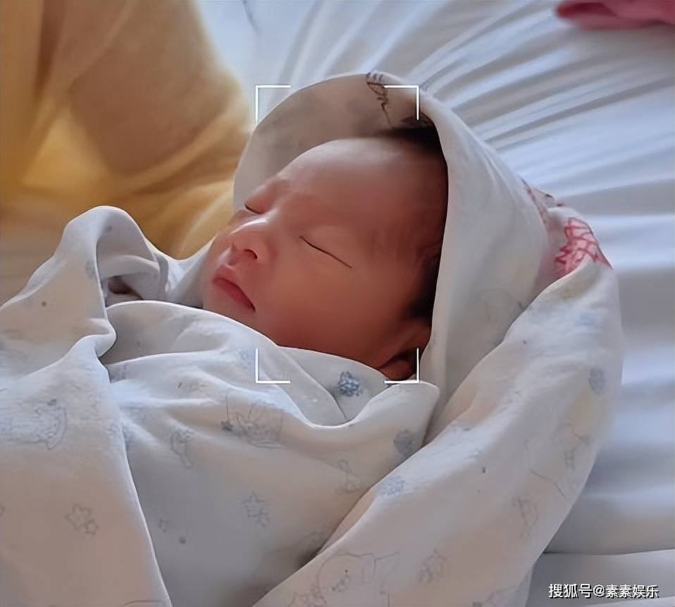 汪小菲官宣三胎出生:晒马筱梅与儿子合照(组图) - 5