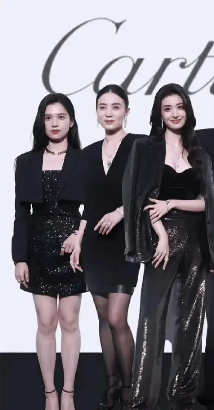 【美女】张婧仪王楚然同框！雪肤玉貌身材演技绝佳魅力不可小觑（组图） - 2