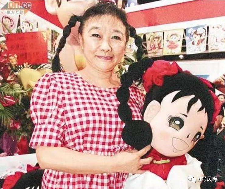老公出轨46女,情夫骗财夺家产,死后被“鞭尸”的“小甜甜”有多惨(组图) - 3
