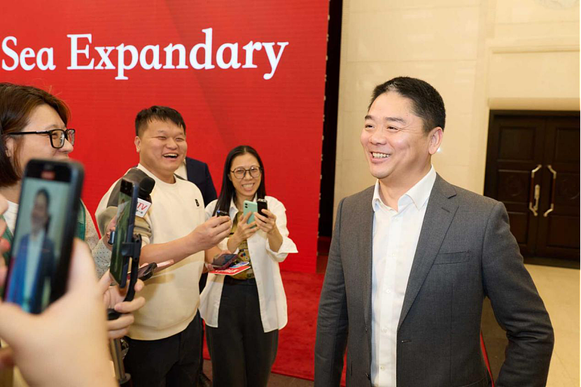 刘强东投资50亿元，官宣进军游艇行业：我家是一百多年的船民，这是儿时梦想（组图） - 1