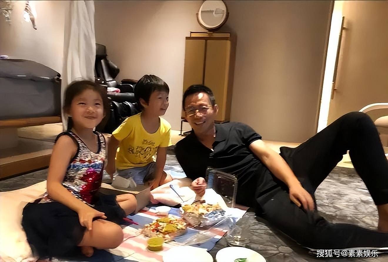 汪小菲官宣三胎出生:晒马筱梅与儿子合照(组图) - 10