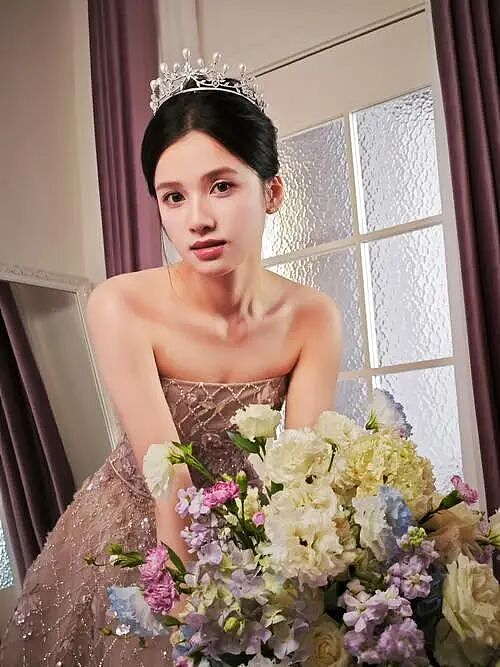 【美女】张婧仪王楚然同框！雪肤玉貌身材演技绝佳魅力不可小觑（组图） - 5