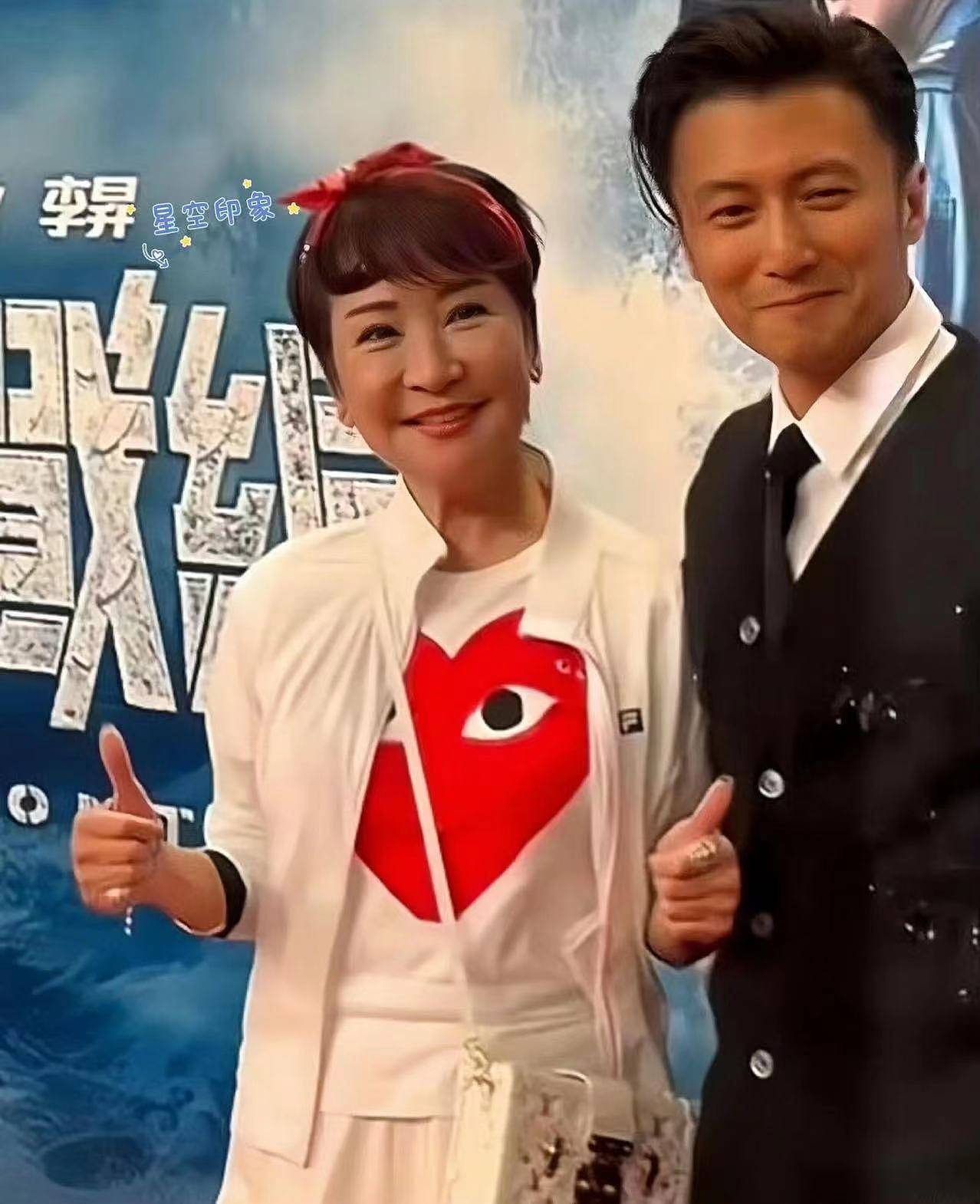 谢霆锋陪妈妈逛街,张柏芝在澳洲陪伴大儿子(组图) - 5