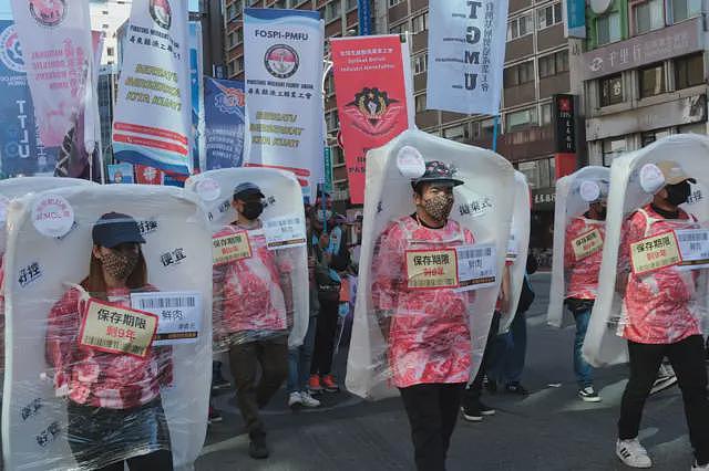 “像鬼一样工作”:台湾外籍移工为何陷入“强迫劳动”处境(组图) - 3