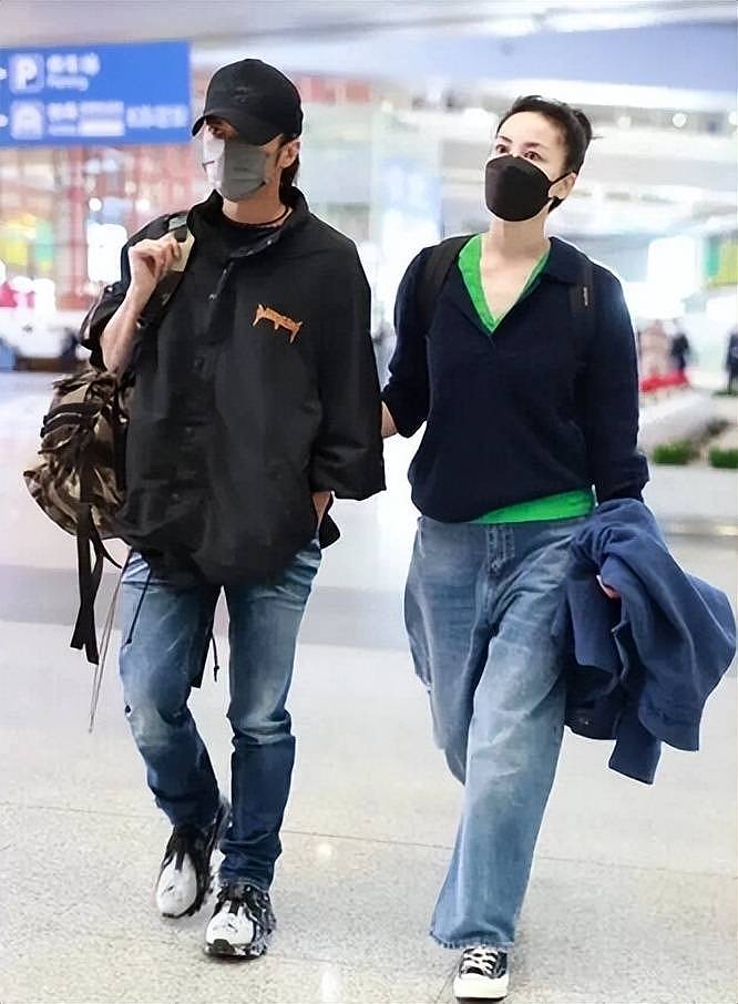 谢霆锋陪妈妈逛街,张柏芝在澳洲陪伴大儿子(组图) - 6