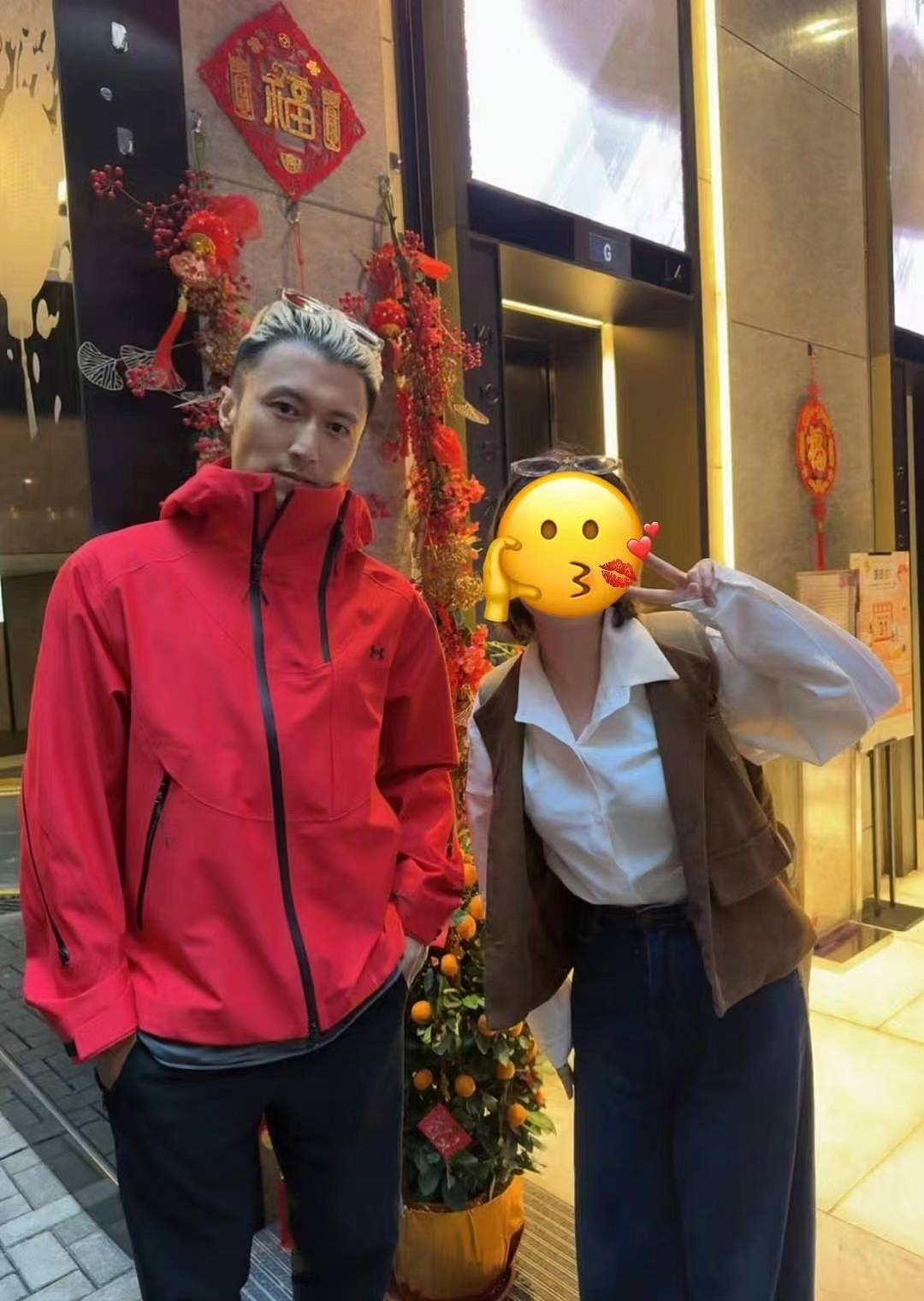 谢霆锋陪妈妈逛街,张柏芝在澳洲陪伴大儿子(组图) - 3