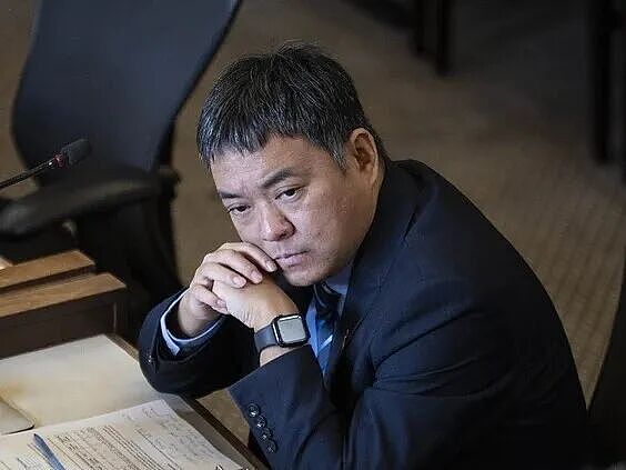 反转!加拿大华裔市议员发中文视频, 爆料同僚涉毒!紧急道歉删除(组图) - 2