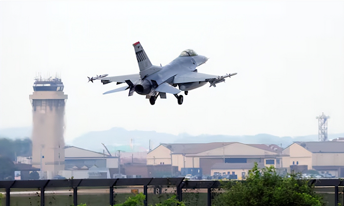 中美战机群爆最大空中对峙，美日演习韩缺席内幕曝光...（组图） - 2