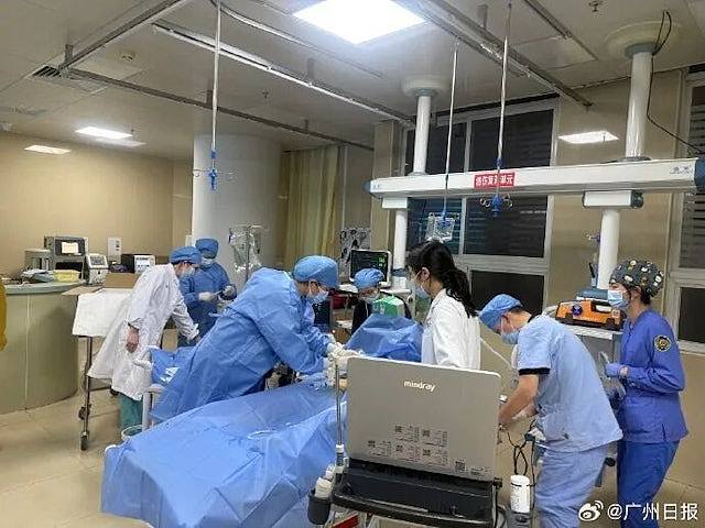 坐31小时火车到东莞,19岁女大学生站台倒地心脏骤停(组图) - 3
