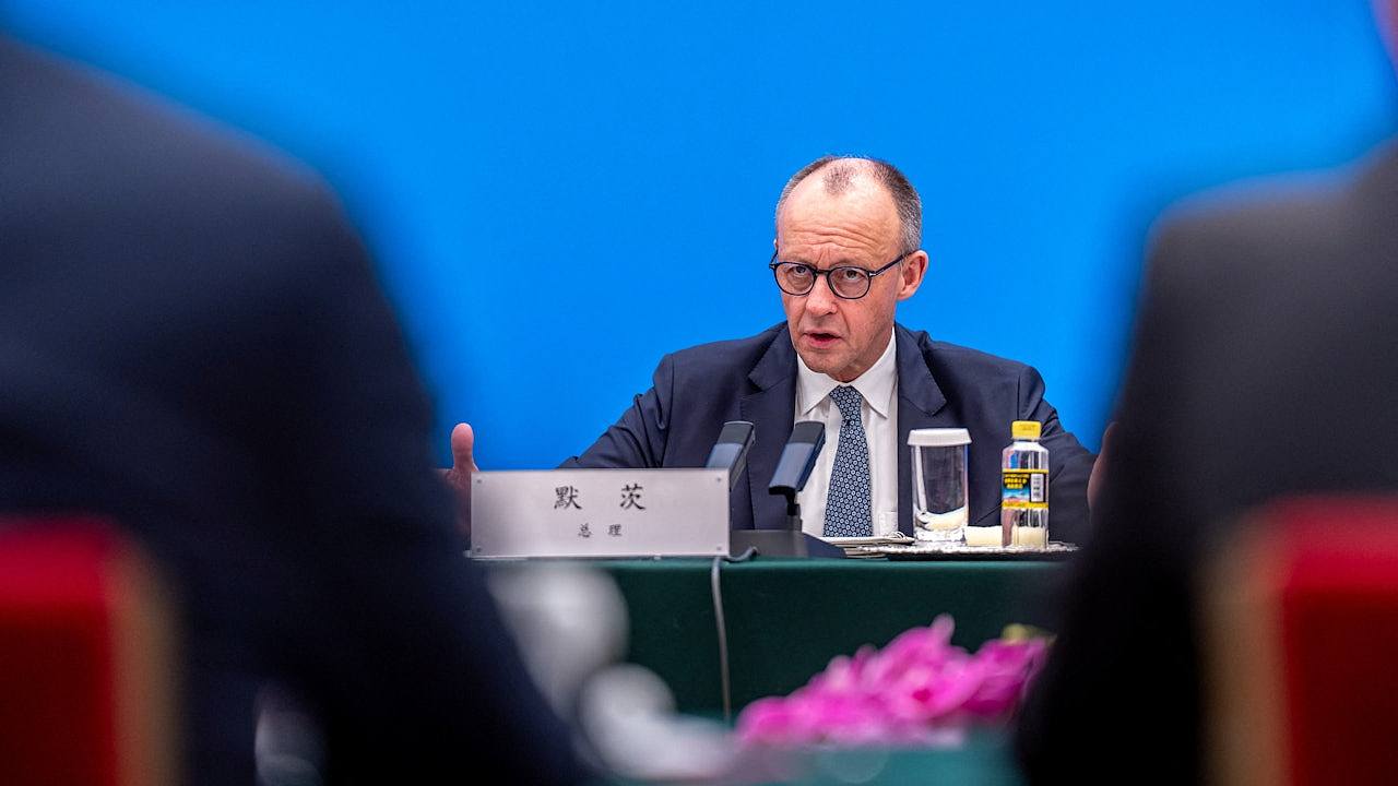 德国总理默茨访华,称贸易逆差快速扩大“不健康”:正着手解决(图) - 1