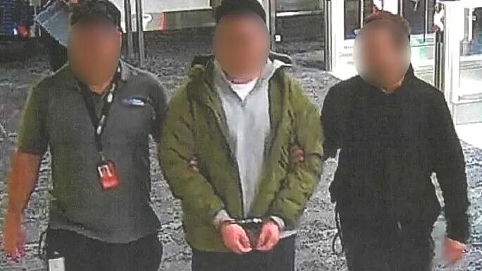 处理得很省事！一男子刚从中国入境澳洲，就被吊销签证，罚款，遣返（组图） - 2
