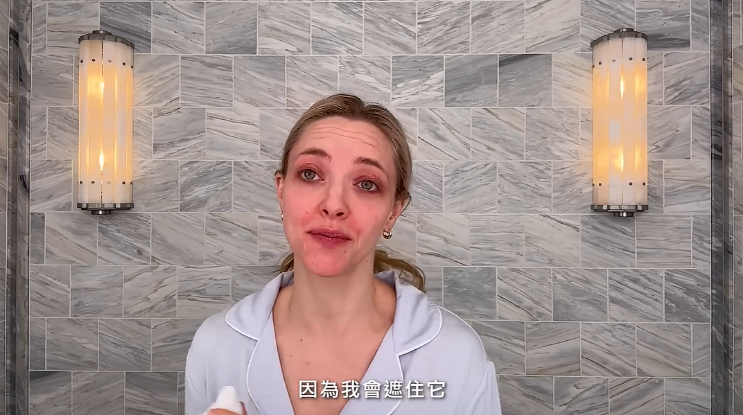 停止医美1年后,40岁好莱坞花旦最真实一面曝光,网友炸了...(组图) - 11