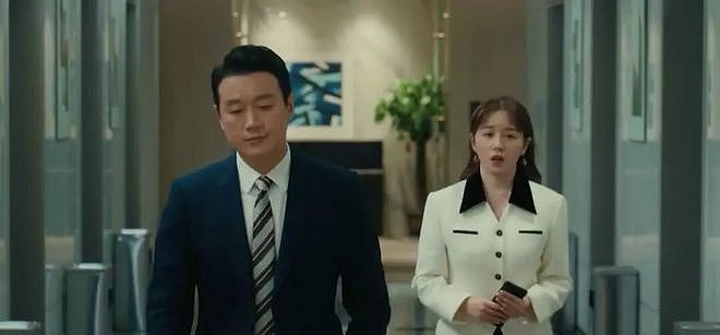 中国电视剧里的“小三”，又进化了！网民：白天做牛马，晚上做鸡鸭（组图） - 7