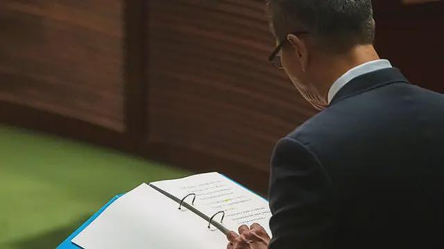 香港预算案2026:库房亏转盈,全民发展AI、首转拨外汇基金予北都发展(组图) - 2