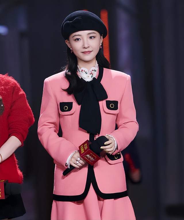 吴倩带女儿港迪度假,包裹严实,张雨剑不戴口罩生怕别人认不出(组图) - 9
