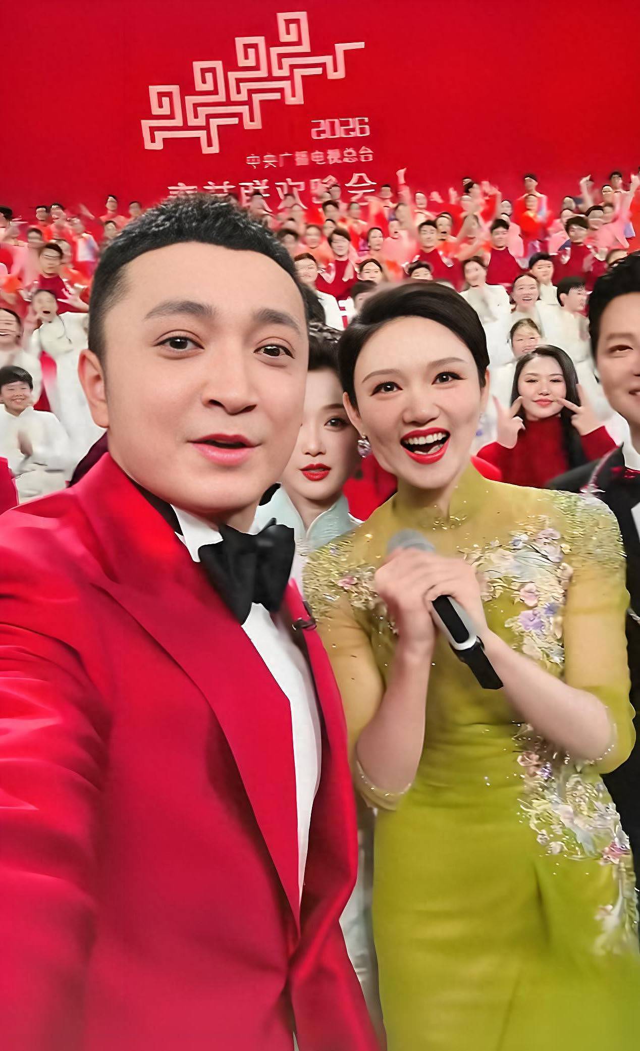 小尼第12次主持央视春晚！他再婚有条件（组图） - 1