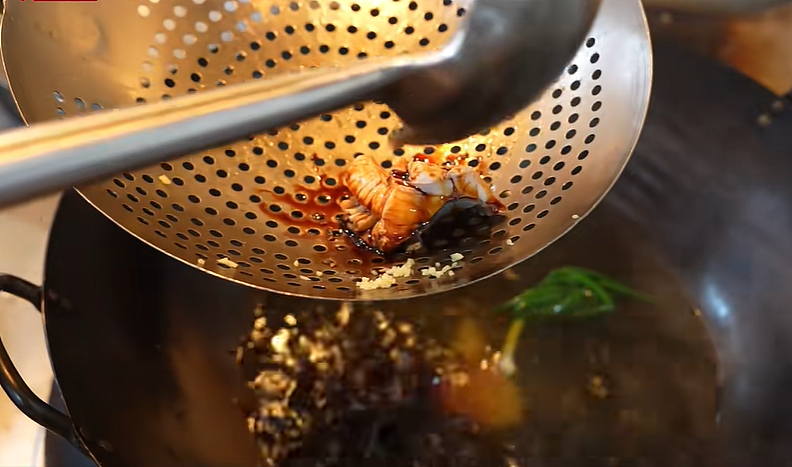 德国总理默茨在杭州吃了西湖醋鱼和东坡肉,“我是中餐忠实爱好者”(组图) - 1