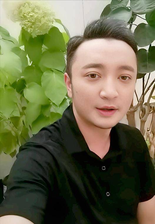 小尼第12次主持央视春晚！他再婚有条件（组图） - 7