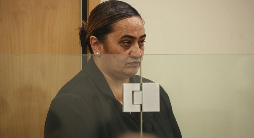 父亲护子遭恶犬咬颈命危，两涉事犬只已被处死；奥克兰公交车与汽车发生事故；最大公墓丑闻曝光；雷雨降温即将双重来袭（组图） - 10