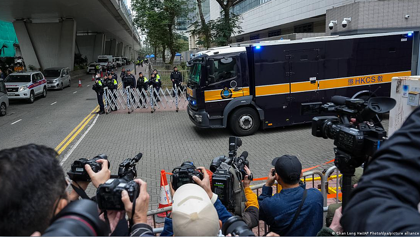 外媒:黎智英上诉成功!撤销欺诈案定罪与判刑(组图) - 2