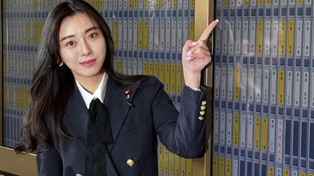日本“头牌陪酒女”当上国会议员!从政坛菜鸟一路杀到国会,传奇经历引爆热议(组图) - 5