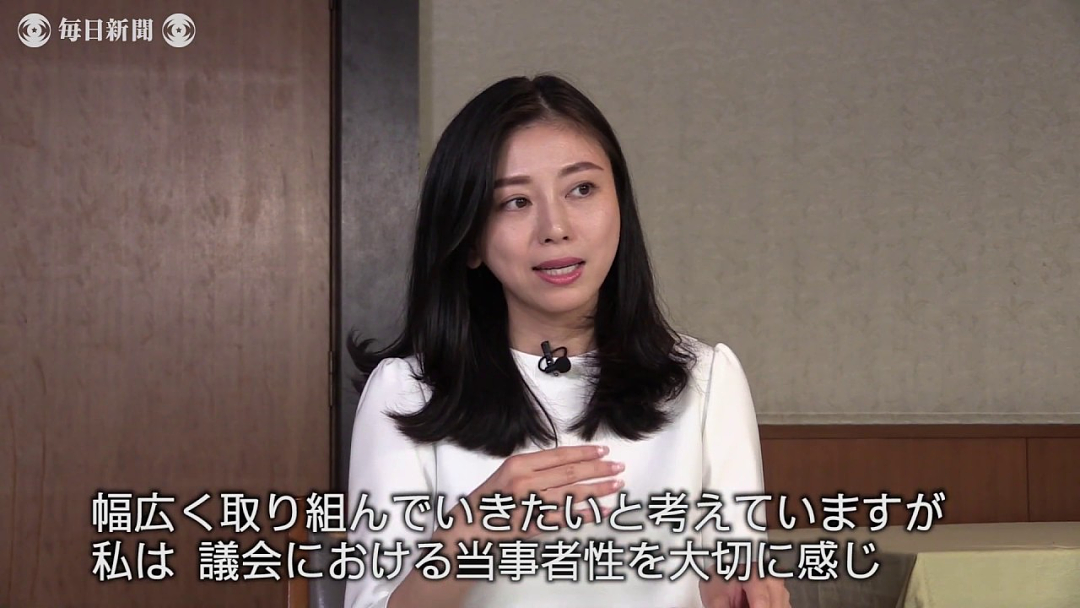 日本“头牌陪酒女”当上国会议员!从政坛菜鸟一路杀到国会,传奇经历引爆热议(组图) - 13