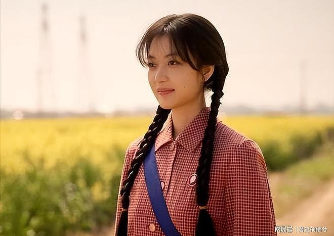 28岁关晓彤VS29岁孙千:女演员颜值差距一目了然(组图) - 2
