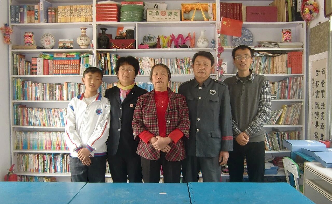 【情感】山东一对夫妻把婚房变成“网红书院”,背后原因让人泪目……(组图) - 1