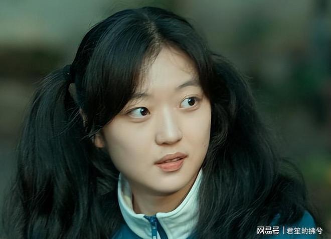 28岁关晓彤VS29岁孙千:女演员颜值差距一目了然(组图) - 15
