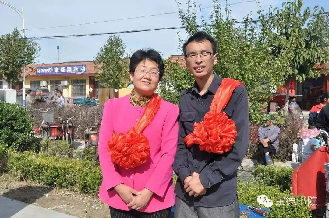 【情感】山东一对夫妻把婚房变成“网红书院”,背后原因让人泪目……(组图) - 4