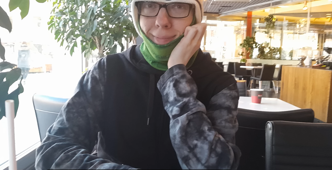 小哥长太丑爆红竟成功吸引美女网恋!成功结婚生娃(组图) - 3