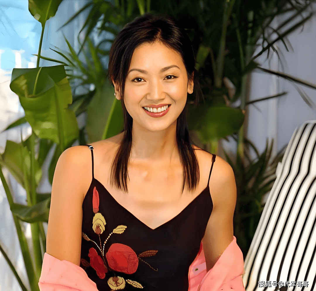 57岁吴倩莲近况曝光！嫁给美籍华人生下一子，如今满头白发让人唏嘘（组图） - 1