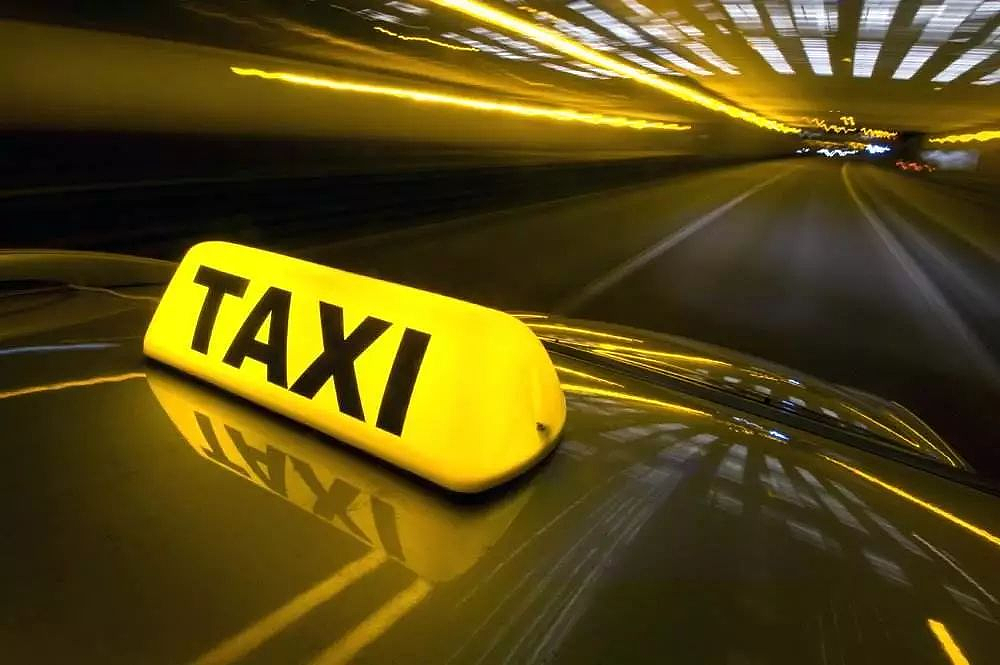 中国网友爆料：新加坡打车15公里240元！半张回程机票没了...（组图） - 13