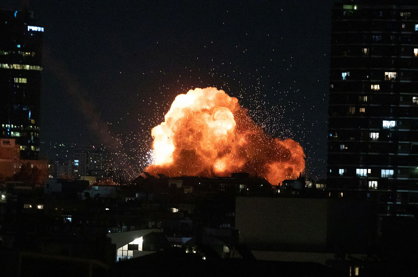 以色列特拉维夫遇袭！当地华人：使馆安排撤侨，需到埃及乘机回国（组图） - 2