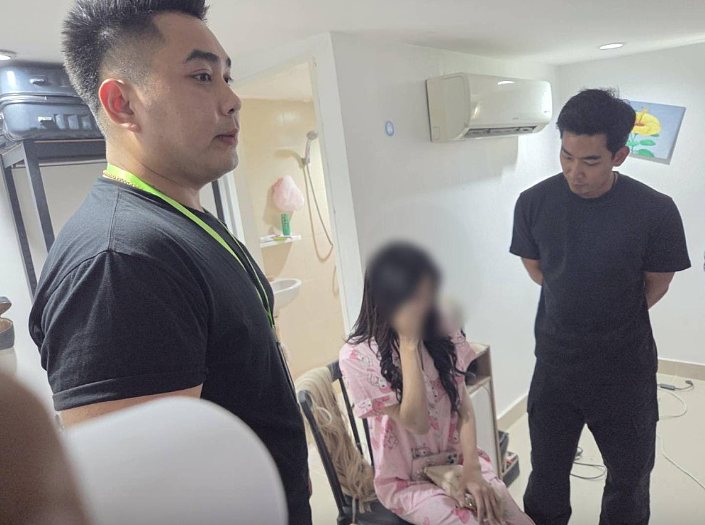 中国游客芭提雅“买春”变性人，不料遭对方打劫！赤身裸体冲出房间求救，监控视频曝光（组图） - 6