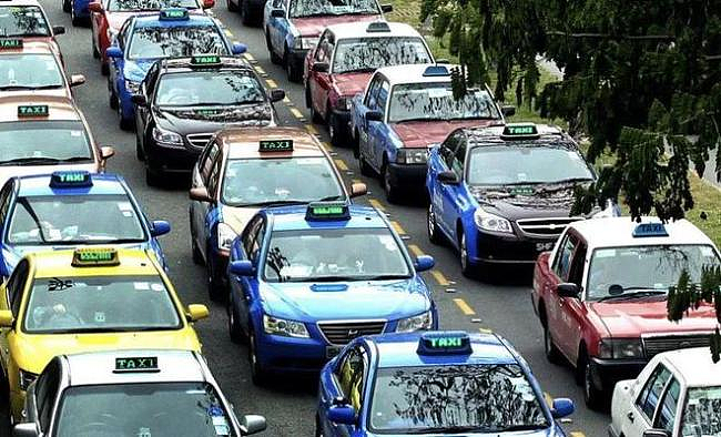 中国网友爆料：新加坡打车15公里240元！半张回程机票没了...（组图） - 1