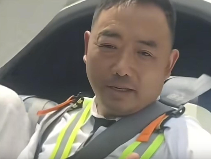 男子广州出发赴阿联酋，失联11日又逢战乱！妻子心急如焚忙寻人（组图） - 3