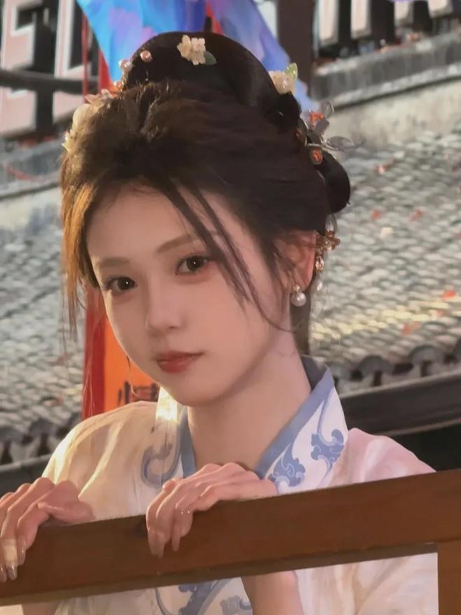 【美女】仙气飘飘，长相靓丽，小香风造型，最美古风小仙女（组图） - 5