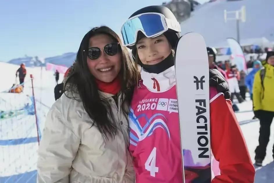 【情感】谷爱凌夺冠当天痛失最爱的人，这两个女人才是她赢的最大底气（组图） - 18