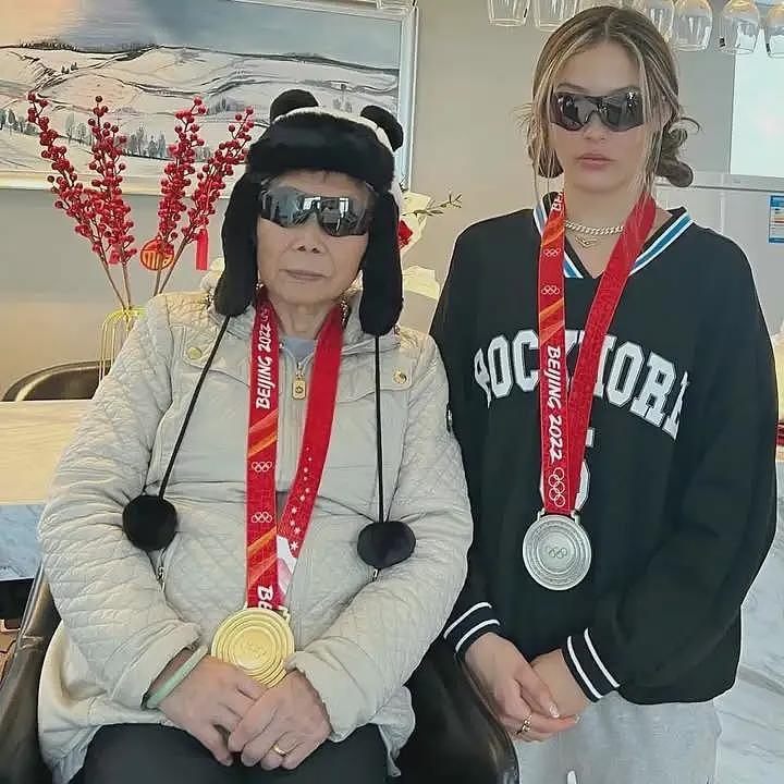 【情感】谷爱凌夺冠当天痛失最爱的人，这两个女人才是她赢的最大底气（组图） - 5