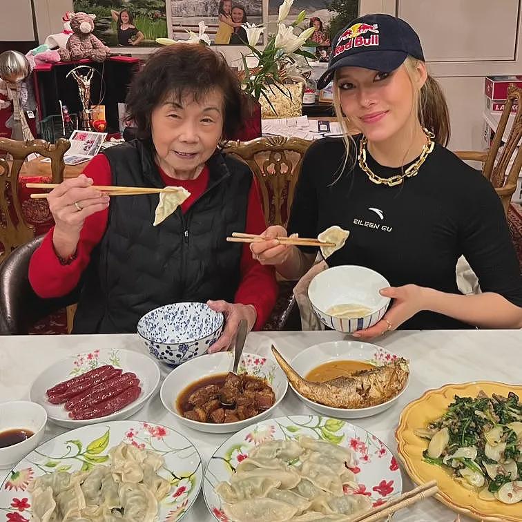【情感】谷爱凌夺冠当天痛失最爱的人，这两个女人才是她赢的最大底气（组图） - 23