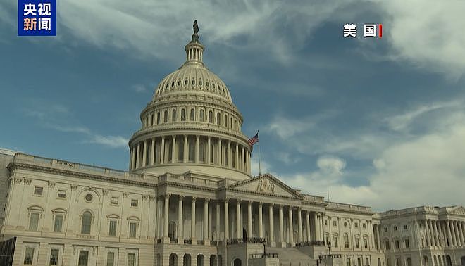 特朗普支持率降至39%！美国会将就限制总统战争权力议案举行投票，鲁比奥解释动武原因，全美多地爆发反战抗议（组图） - 1