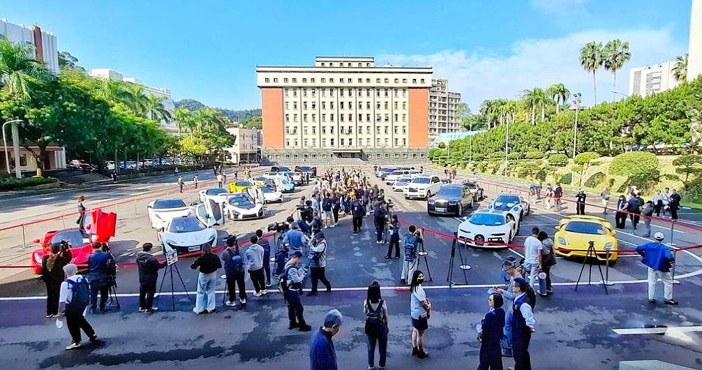 陈志被捕台拍卖太子集团128亿元资产！四大神兽超跑被秒抢（组图） - 5