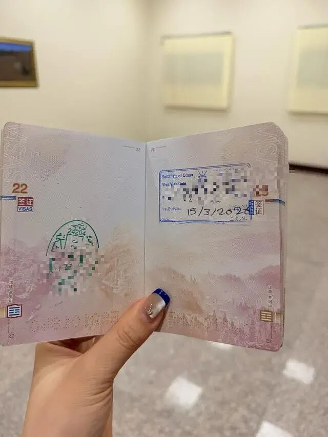 迪丽热巴滞留迪拜！中东战火波及中国游客：有人花几十万抢机票、连夜包车逃离（组图） - 5