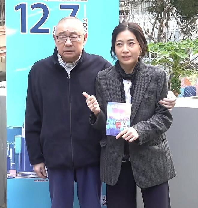 还记得娱记甘比吗?如今是香港女首富,上时尚杂志封面堪比女明星(组图) - 9