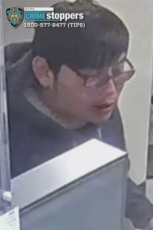 华人男子盗取银行1700美元,警方公布嫌疑人照片(组图) - 3