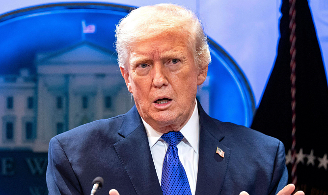 特朗普摊上大事！将被全球穆斯林追杀，伊朗高层释放强硬信号...（组图） - 2